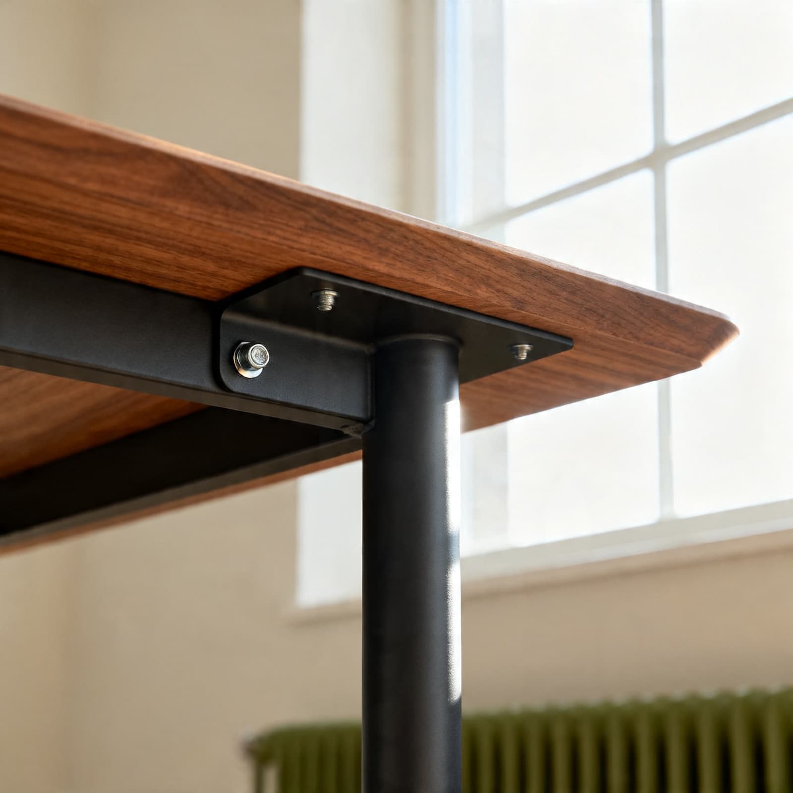 Macro detail of Veneer Executive Sit-Stand Desk